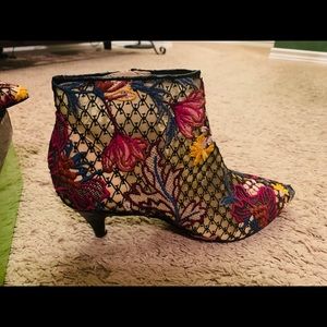 Sam Edelman Kinzey Multi Floral Lace Booties